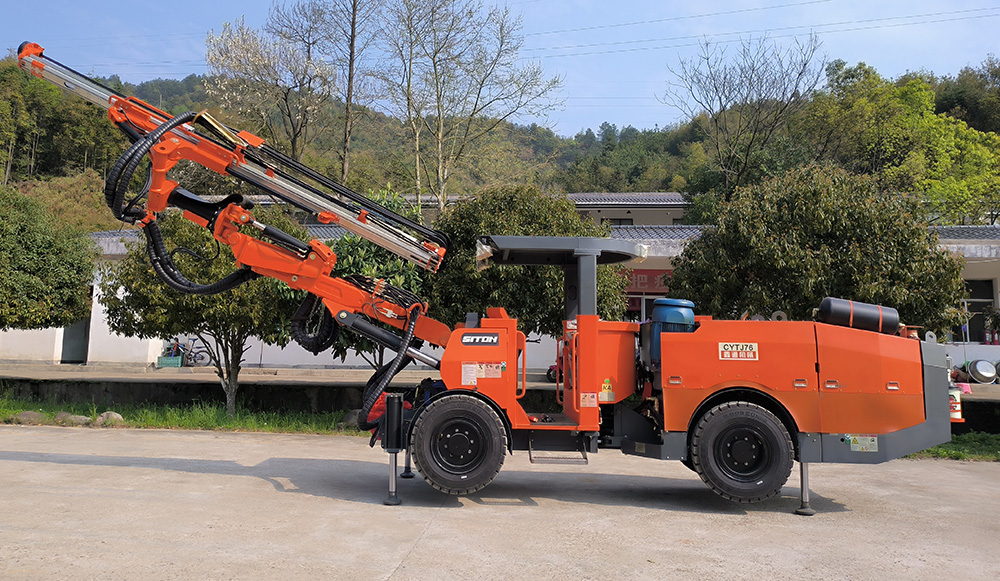 礦用液壓掘進(jìn)鉆車(chē)